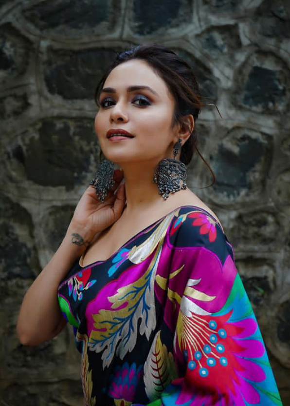 Amruta Khanvilkar Birthday: Glamorous looks of the sensual 'Aye Hip Hopper'  girl | PICS