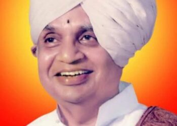 ज्येष्ठ कीर्तनकार बाबामहाराज सातारकर काळाच्या पडद्याआड…