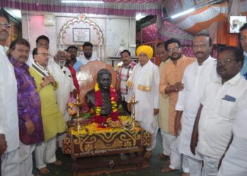 स्व. धर्माजी भोसले यांनी पैश्या पेक्षा जीवाभावाची माणसे जोडली :- ह. भ. प. महादेव महाराज राऊत