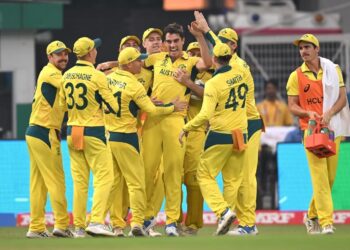 ऑस्ट्रेलियाने केली दक्षिण आफ्रिकेची बिकट अवस्था… पावसामुळे खेळ थांबला