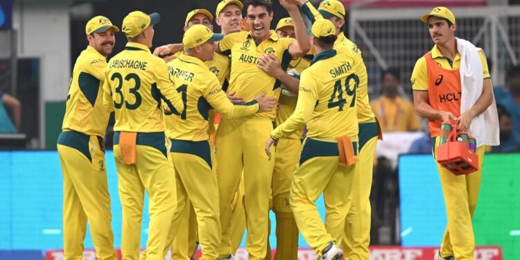ऑस्ट्रेलियाने केली दक्षिण आफ्रिकेची बिकट अवस्था… पावसामुळे खेळ थांबला