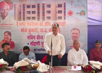 रे नगर च्या लाभार्थ्यांनी साजरा केला आनंदोत्सव; नवीन वीजजोडणी प्रक्रियेचा शुभारंभ