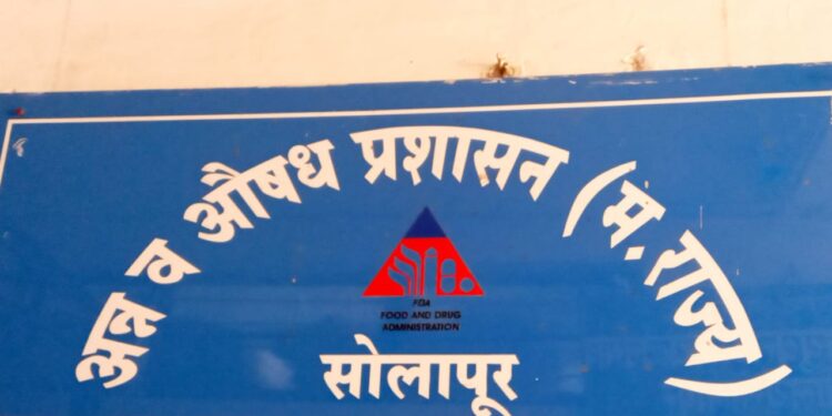 अन्न प्रशासनाने सोलापुरातील ८० हॉटेलवर केली कारवाई