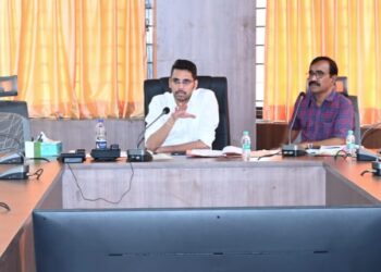 कौशल्य आधारित विविध अभ्यासक्रमाच्या प्रशिक्षण घेणाऱ्या उमेदवारांना रोजगार मिळाला पाहिजे -जिल्हाधिकारी कुमार आशीर्वाद