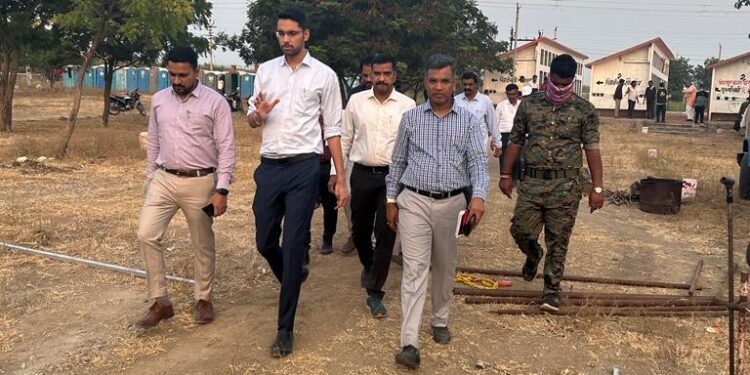 वारी कालावधीत भाविकांसाठी उपलब्ध सुविधांची जिल्हाधिकारी आशिर्वाद यांनी केली पाहणी