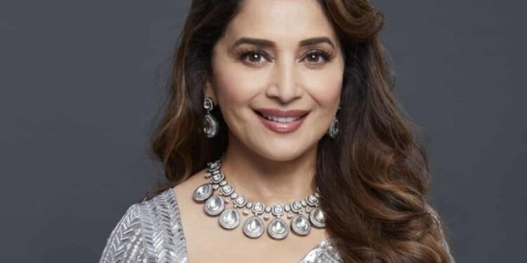 अभिनेत्री माधुरी दीक्षित भाजपकडून लोकसभा निवडणूक लढणार?