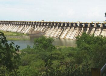 उजनीतील पाणी संपविण्याचे कारस्थान..