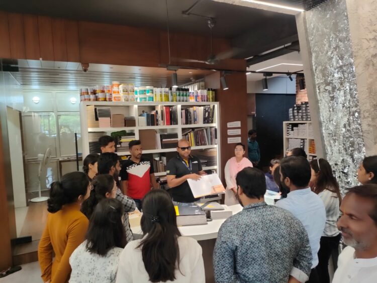 40 आर्किटेक्चरनी लॉर्ड्स प्ले अँड लॅमिनेटला दिली भेट…!