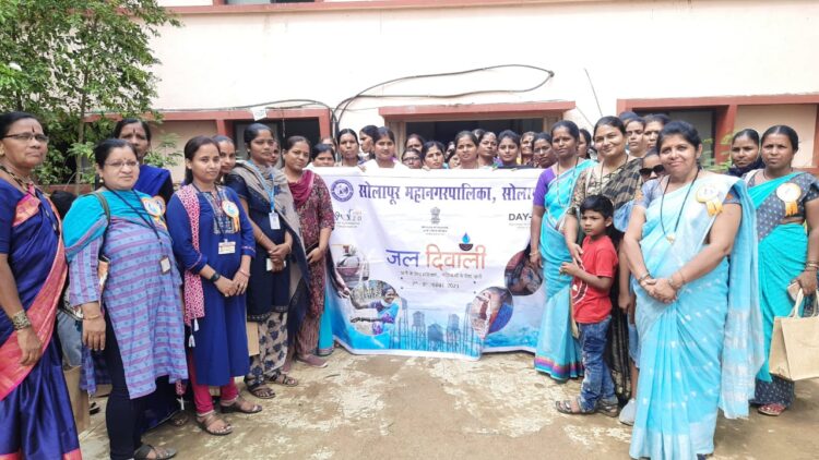 सोलापूर, महापालिकेकडून  ‘पाण्यासाठी महिला, महिलासाठी पाणी’ अभियान राबविण्यात आले