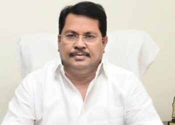 मनोज जरांगेंच्या भूमिकेला विरोध, विजय वडेट्टीवारांना जीवे मारण्याची धमकी