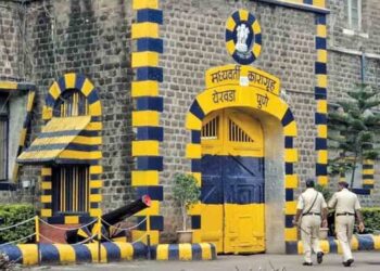 कुख्यात गुंड आशिष जाधव येरवडा कारागृहातून पळाला