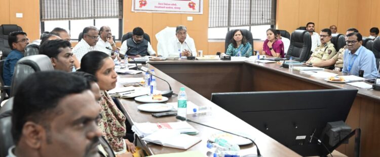 सोलापूर जिल्हा वार्षिक योजनांचा निधी अखर्चित राहू नये याची दक्षता घ्यावी – पालकमंत्री चंद्रकांत पाटील