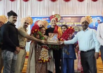 इंडियन प्रीमियर लीगसाठी सोलापुरचा सुपुत्र अर्शीन कुलकर्णीची निवड झाल्याबद्दल रहमत-ए-मुस्तफा सामाजिक संस्थेने केला सत्कार