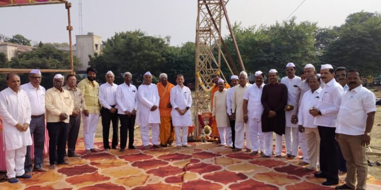 सोलापूरच्या कृषी प्रदर्शनात सोन्या वळूचे आकर्षण राहणार ; होम मैदानावर झाले भूमिपूजन…