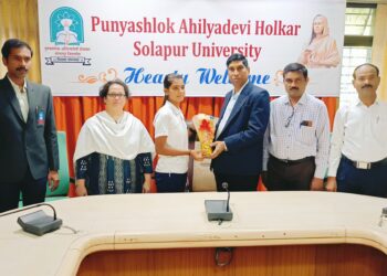 सोलापूर विद्यापीठाची रिया परदेशी हिची दिल्लीतील प्रजासत्ताक दिन परेडसाठी निवड