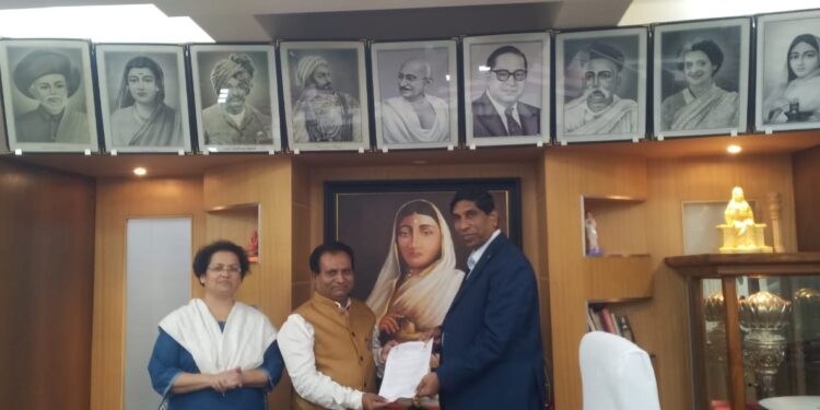 सोलापूर विद्यापीठाच्या प्र-कुलगुरूपदी डॉ. लक्ष्मीकांत दामा यांची नियुक्ती!