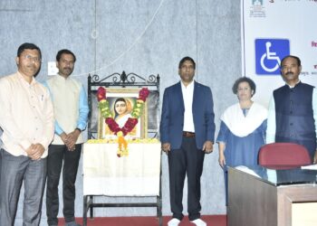 जबाबदारी समजून सर्वांनी दिव्यांगांना साहाय्य करावे: कुलगुरू डॉ. महानवर