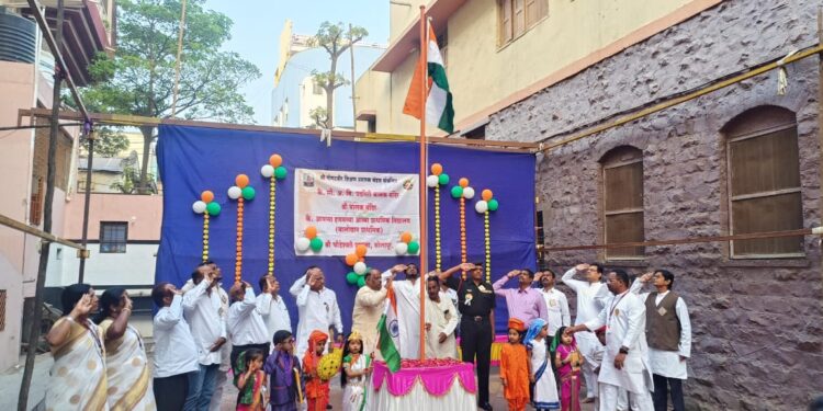 चौडेश्वरी प्रशालेत प्रजासत्ताक दिन उत्साहात साजरा