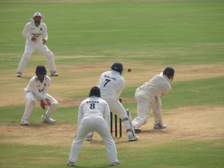 तिसऱ्याच दिवशी महाराष्ट्राचा मणिपूर वर एक डाव आणि 69 धावांनी विजय…