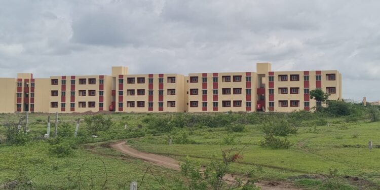 पंतप्रधान नरेंद्र मोदी यांची जाहीर सभा व रे नगर घरकुल हस्तांतरण सोहळ्यासाठी 19 जानेवारी रोजी सोलापूर चा निश्चित!….