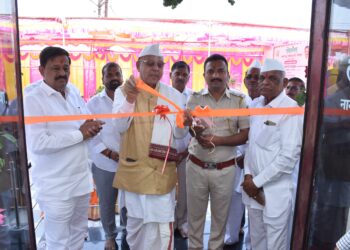 लोकमंगल पतसंस्थेच्या वैराग शाखेचा स्वमालकीच्या वास्तूत स्थलांतर कार्यक्रम उत्साहात संपन्न