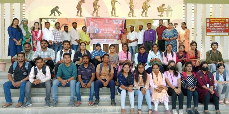 नमो नवंमतदार संमेलन सोलापूर विद्यापीठात उत्साहात संपन्न