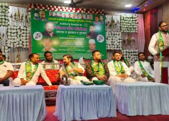 वादग्रस्त वक्तव्ये करणाऱ्या नेत्यांना प्रवेशबंदी करा : फारुख शाब्दी