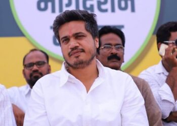 रोहित पवारांच्या बारामती ॲग्रोवर ईडीची छापेमारी, तपास सुरु