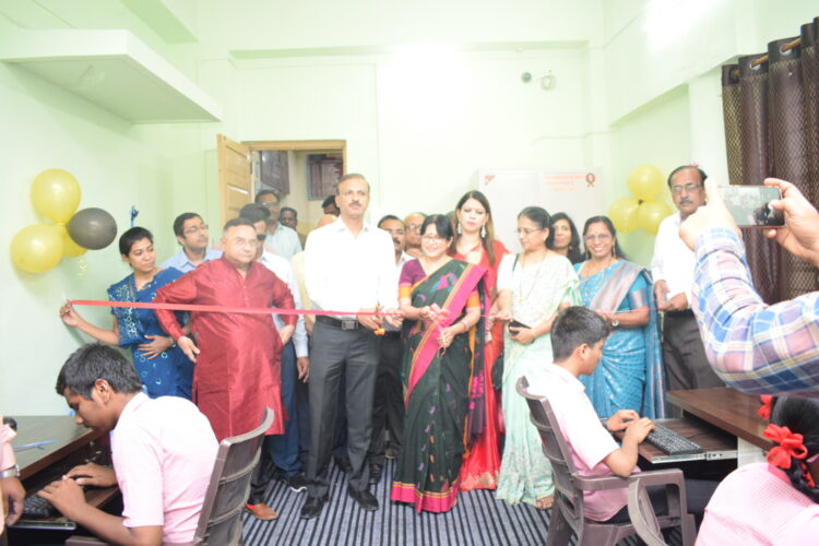 अंधांसाठी कॉल सेंटर आणि एफ एम रेडिओ स्टेशन उभे राहणे आवश्यक – सुनील खमीतकर