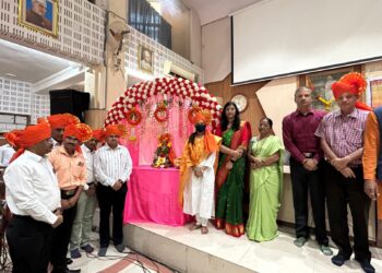 पहाडी आवाजातील शिवगीतानी जिल्हा परिषद सभागृह दणाणले..!