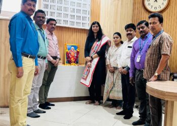जिल्हा परिषदेत संत गाडगे बाबा यांना अभिवादन, जिल्हयात स्वच्छतेने जयंती साजरी