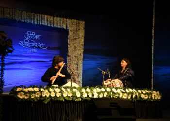 तबल्याचे बोल व बासरीच्या सुरांची जुगलबंदी आणी पं कैवल्यकुमार यांचा बहरत गेलेला मारू बिहाग याने झाली प्रिसिजन संगीत मोहोत्सवाची सांगता