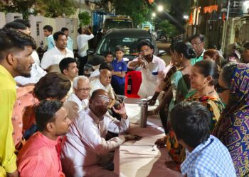 सुरेश पाटील यांच्या जनसंवाद मध्ये नागरिकांनी मांडली अनेक गार्हाणी