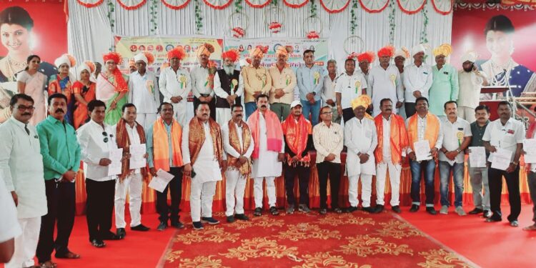 महाराष्ट्र राज्य आदर्श शिक्षक समिती शाखा सोलापूरचे त्रैवार्षिक अधिवेशन मोठ्या उत्साहात संपन्न