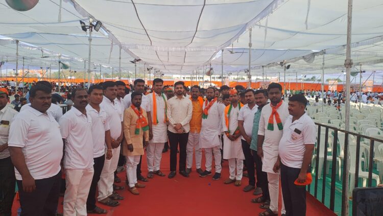 भाजयुमोचे नागपुरात राष्ट्रीय अधिवेशन,सोलापुरातून मनिष देशमुख यांच्या समवेत युवा मोर्चा कार्यकर्ते नागपुरात दाखल