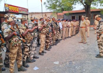 पंढरपूर तालुका पोलिसांचा रूट मार्च