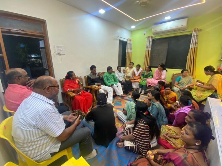 महिला दिनाचे औचित्य साधून माजी नगरसेविका राजश्री चव्हाण यांचा नागरिकाच्या वतीने सत्कार