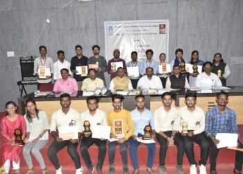 सोलापूर विद्यापीठात डेक्स्टर इन्नोफेस्टचे बक्षीस वितरण संपन्न