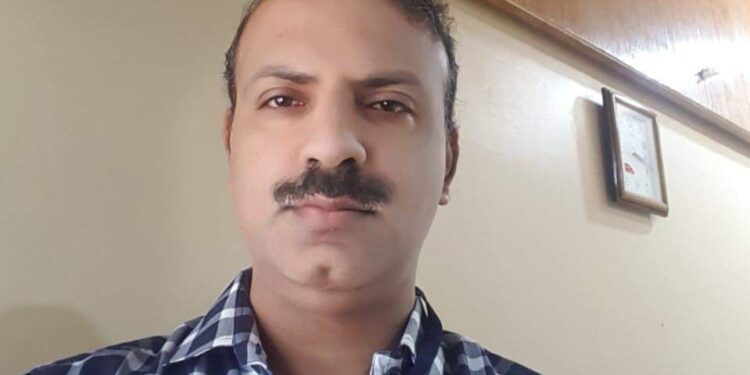 झेडपीचे समाजकल्याण अधिकारी सुनील खमितकर अखेर निलंबित…