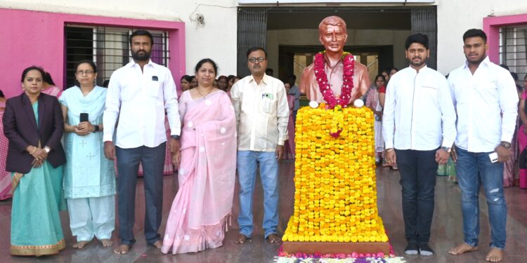 कै. नागेश (अण्णा) करजगी यांच्या पुण्यतिथीनिमित्तभव्य रक्तदान व नेत्र तपासणी शिबीर