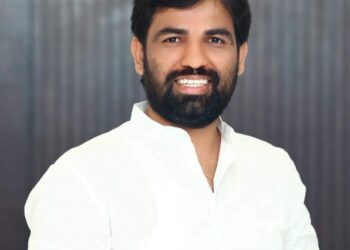 कोण आहेत राम सातपुते?