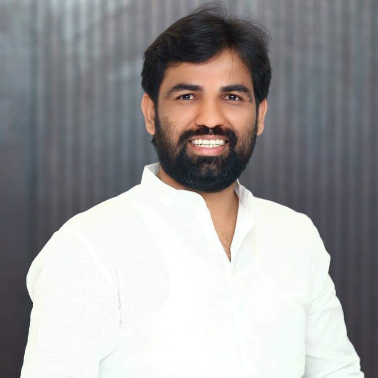 कोण आहेत राम सातपुते?