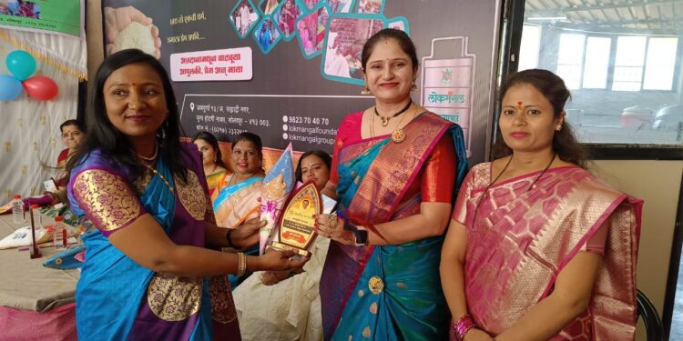 लोकमंगल अन्नपूर्णा योजनेचा वर्धापन दिन उत्साहात साजरा