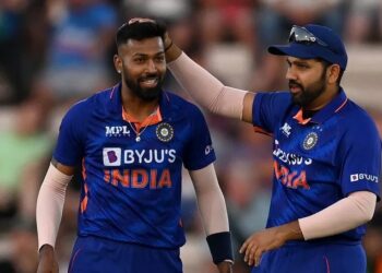 विश्वचषकासाठी टीम इंडियाची निवड; रोहित कर्णधार, हार्दिक पांड्या उपकर्णधार