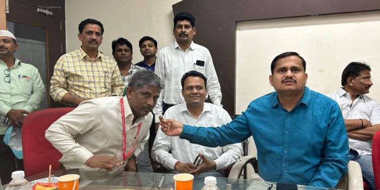 झेडपीतील इफ्तार पार्टीतून घडले एकात्मतेचे दर्शन