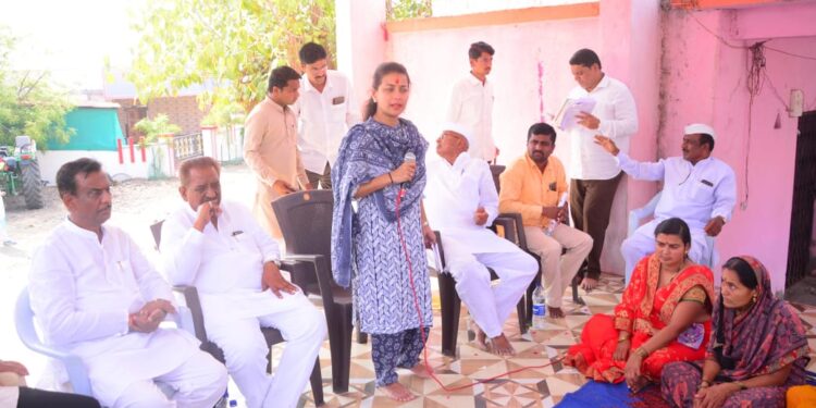 भाजप शेतकऱ्यांच्या मूळावर उठले, प्रणिती शिंदेचा घणाघात