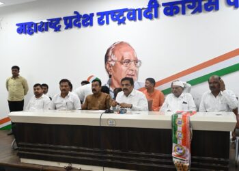 शिवसेना शिंदे गटाचे नेते संजय कोकाटे यांचा राष्ट्रवादी काँग्रेस शरदचंद्र पवार पक्षात पक्ष प्रवेश