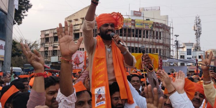 हिंदू बांधवांनी दिल्या घोषणा : आमदार राम सातपुते यांचा हिंदू नववर्ष महोत्सव समितीच्या शोभायात्रेत सहभाग