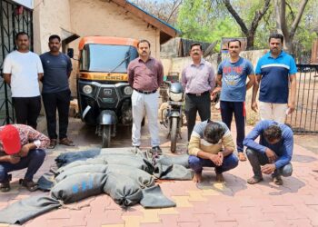 अवैध दारु वाहतुकीला दणका;दोन दिवसात 2 कार, एक ऑटोरिक्षा व दोन दुचाकी जप्त