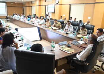 सर्व शासकीय यंत्रणांनी 75 टक्के मतदान होण्यासाठी प्रयत्न करावेत- मुख्य निवडणूक अधिकारी एस. चोकलिंगम